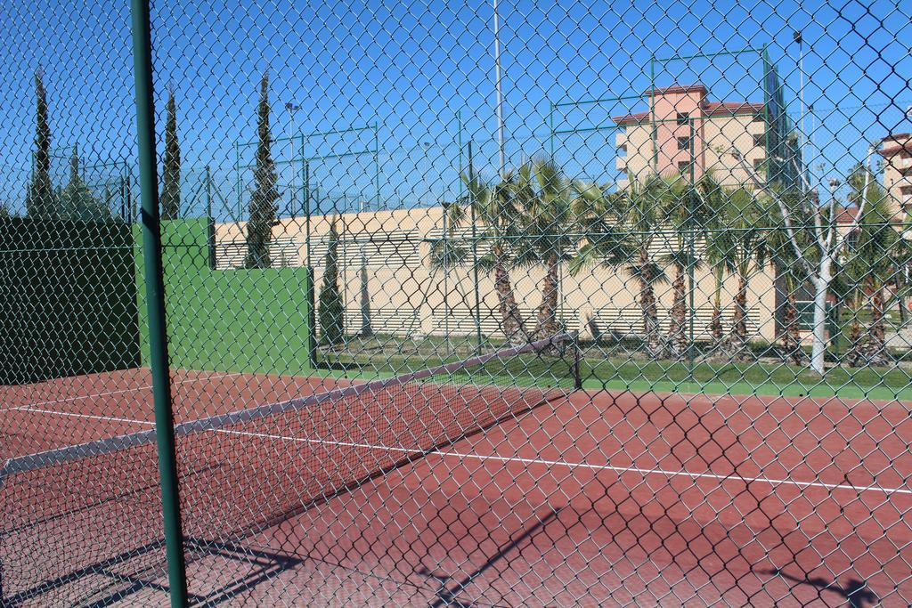 Los Juncos De Pineda Park 萨洛 外观 照片