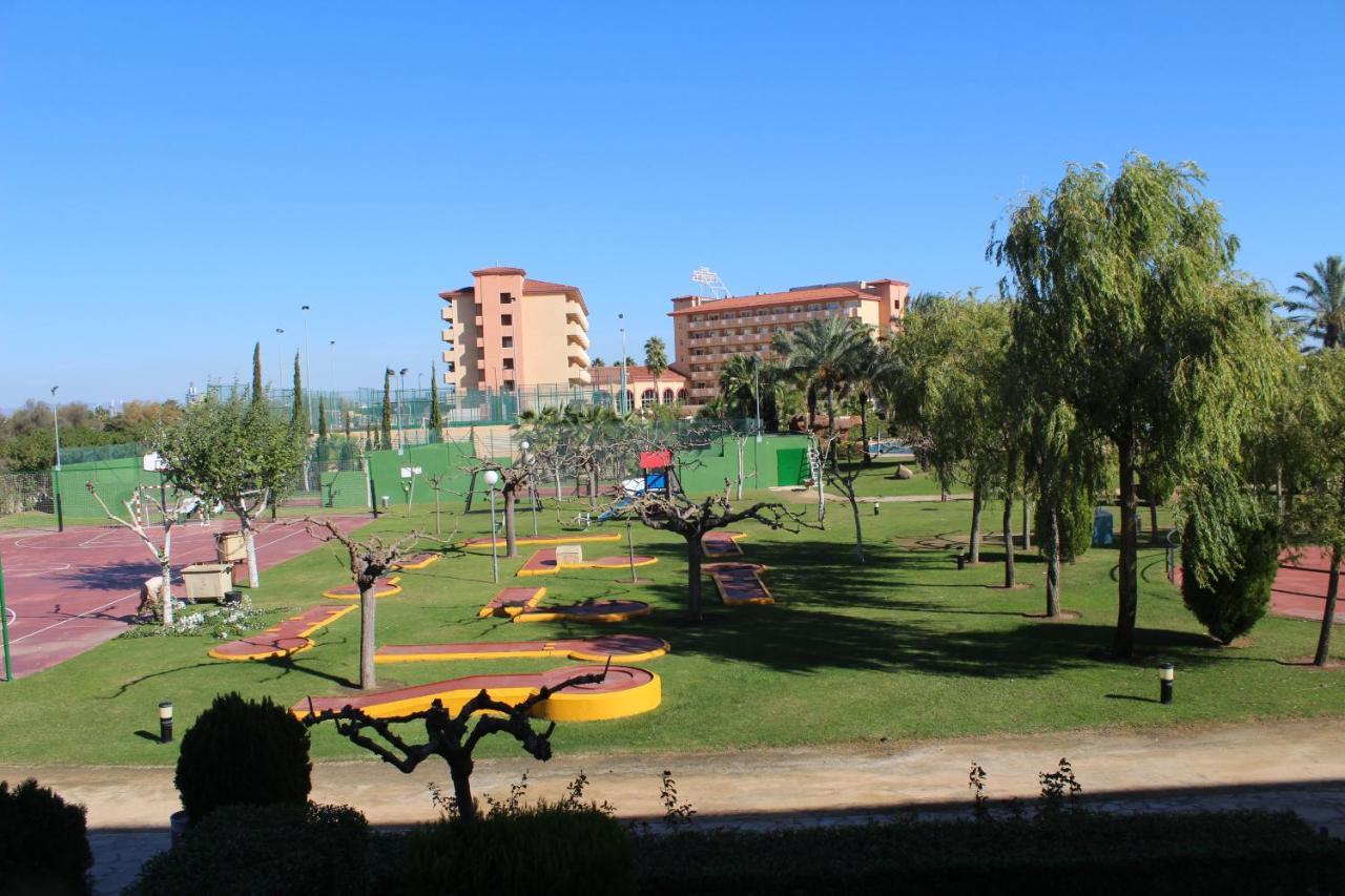 Los Juncos De Pineda Park 萨洛 外观 照片